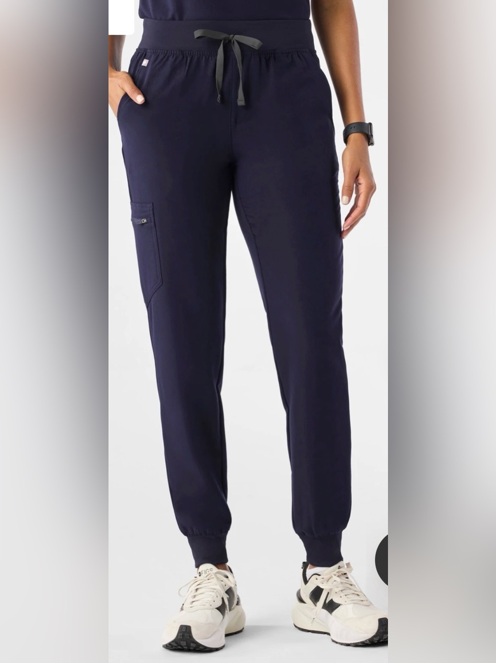 FIGS Technical Collection scrub pants. Elastic waist w/drawstring, ankle cuffs S